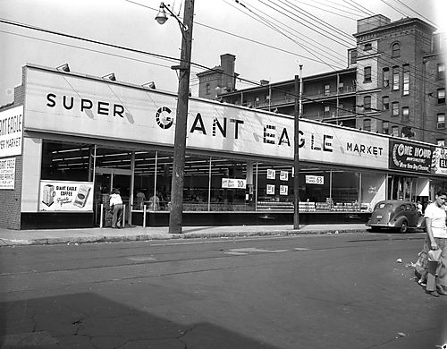 Atwood Street Giant Eagle.
