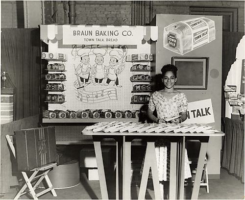 (Promoting display for Braun Baking Co.)