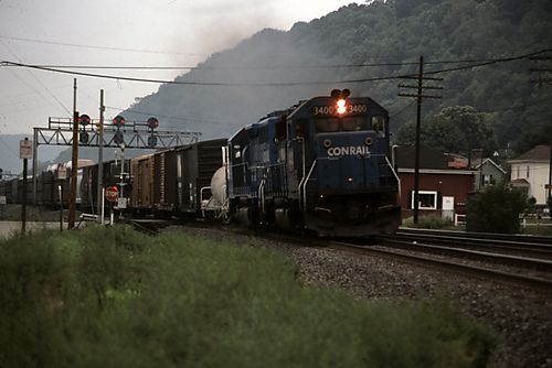 ConRail Locomotive 3400 Close Up