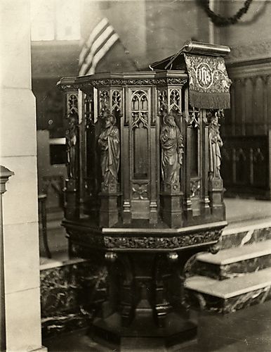 St. Thomas Memorial Episcopal Church Pulpit