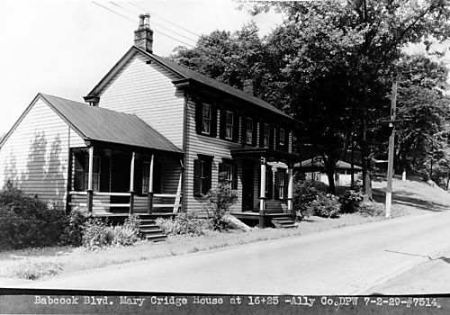 Mary Cridge House on Babcock Boulevard