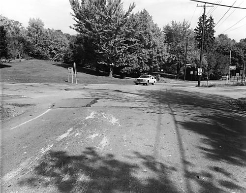 Highland Road intersection with Ingomar Road