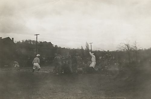 Convergence of Players in OHS Football Game