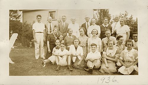 Unidentified Family Photo (3)