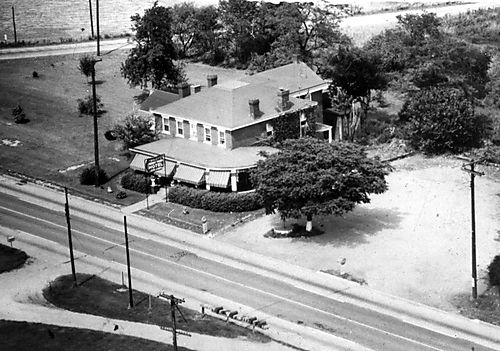 Perry Park Hotel
