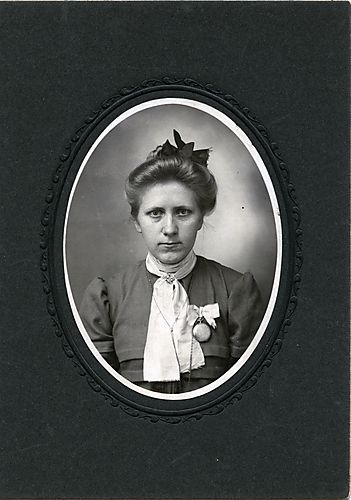 Portrait of a young woman