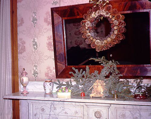Christmas decorations at the Gilfillan House