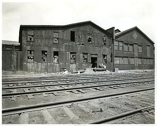 32nd St. and Allegheny Valley Railroad, exterior