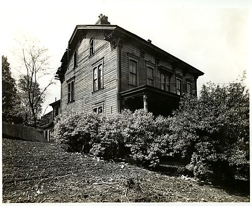 716 Anaheim St., front view