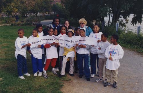 Crescent Elementary School students with Jackie Joyner-Kersee