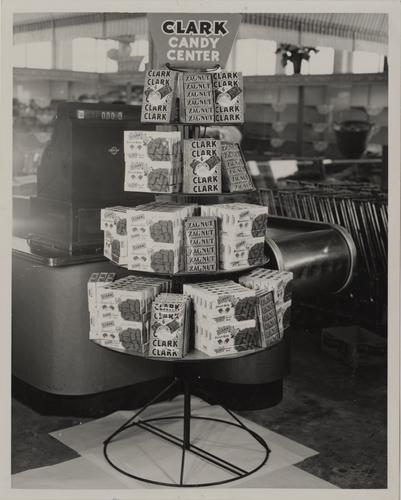"Clark Candy Center" promotional product display (2)