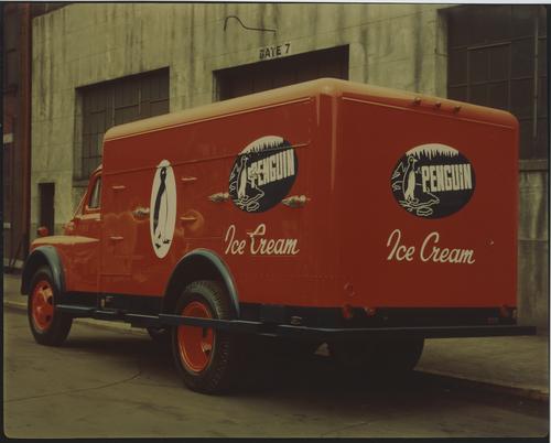 Penguin Ice Cream Truck (2)