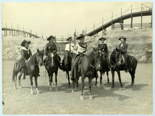 Cowgirls, Pawnee Bill's Wild West show