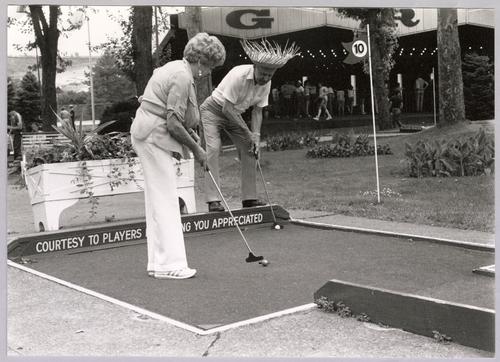 Miniature golf (4)