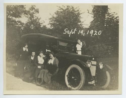 Thorn Hill Employees with Car (2)