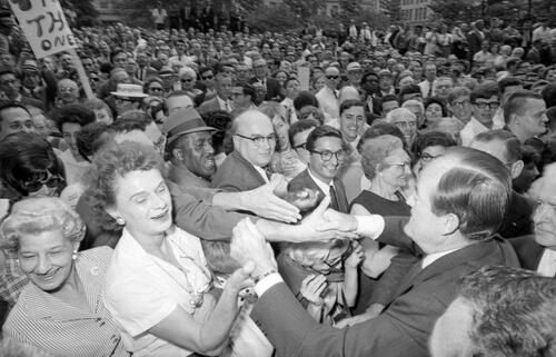 Hubert Humphrey-Reporters and Crowd