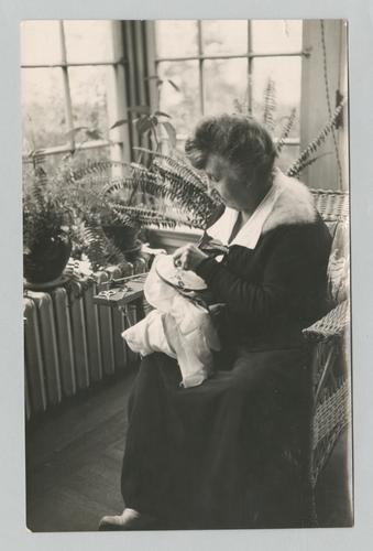 Cornelia Gilleland Roberts (Mrs. Tom Roberts)