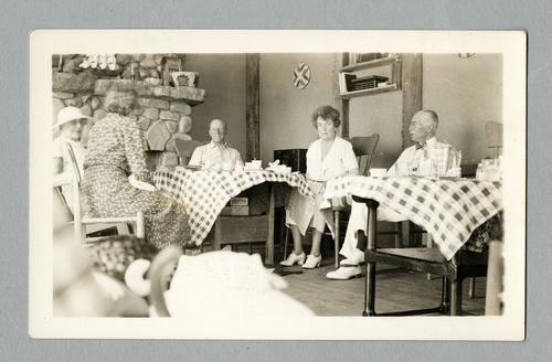 Mary Roberts Rinehart at Tom's Island, with unidentified individuals