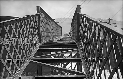 Pine Street Bridge