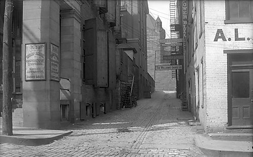 Gala Alley