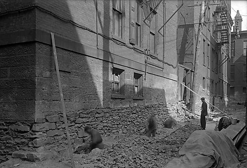 Workers on Lemon Alley