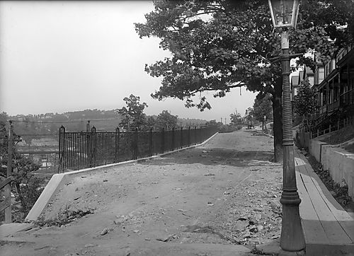 Buffington Avenue