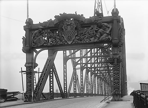 Manchester (North Side Point) Bridge Detail