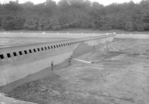 Cleaning Western Sedimentation Basin