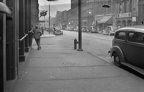 Fifth Avenue Businesses