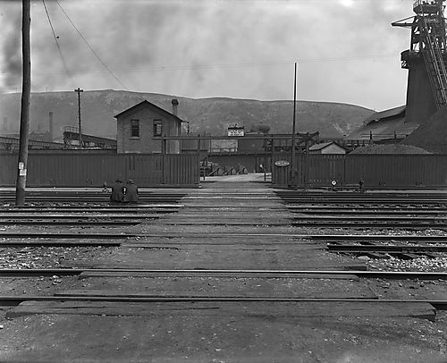 Center Street Crossing