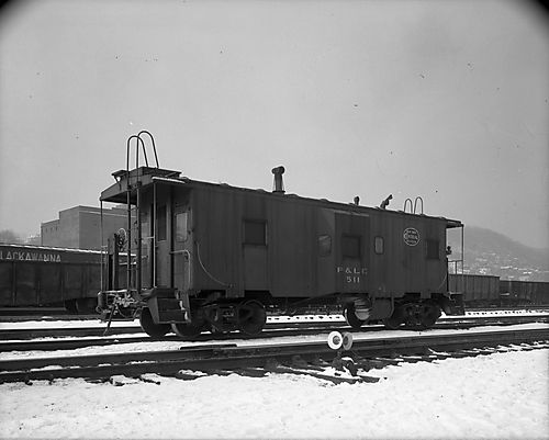 P&LE Caboose 511