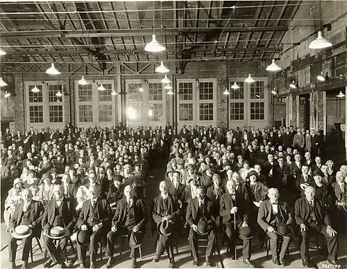 (Group Portrait: Meeting at the Manchester Car House for Retired Pensioners)