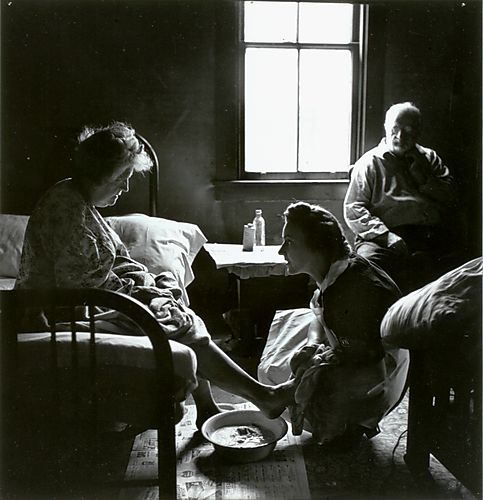 (Health Care: Visiting Nurse and Patients)