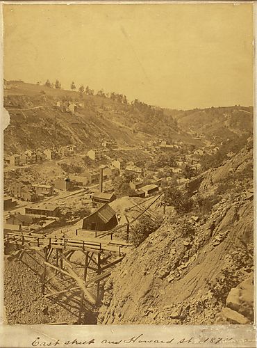 (Pittsburgh: Overview of East Street and Howard Street)