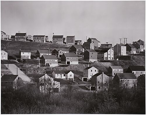 (Overview: Housing Project on Penn-Lincoln Parkway)