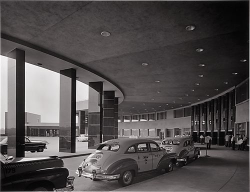 (Buildings: Greater Pittsburgh Airport Terminal)