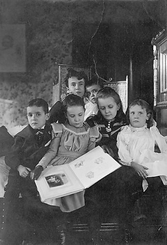 Children Reading