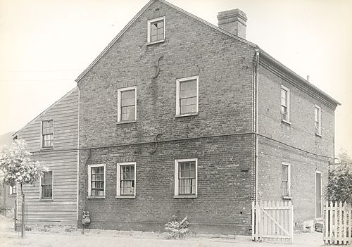 House, Economy, front and end