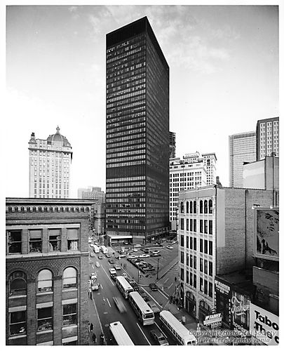 One Oliver Plaza Building