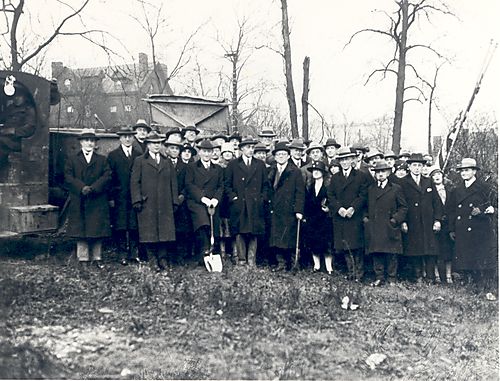 Attendees of the Montefiore Hospital groundbreaking
