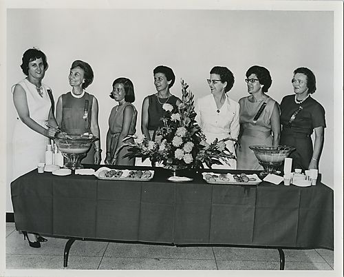 Ladies' Hospital Aid Society members and hospital staff at the House Staff Residence dedication