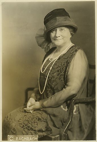 Photograph of Bertha Rauh (1)