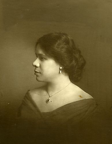 Essie Baker