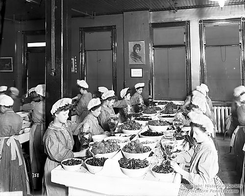 Heinz Girls Filling Jars