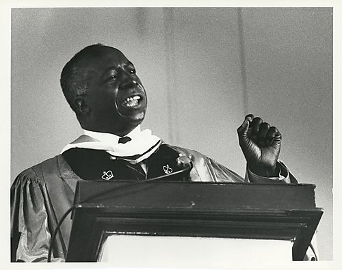 Dr. Jerome Holland speaks at opening convocation