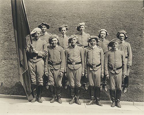 "Belgian" WWI soldiers, fiftieth anniversary pageant
