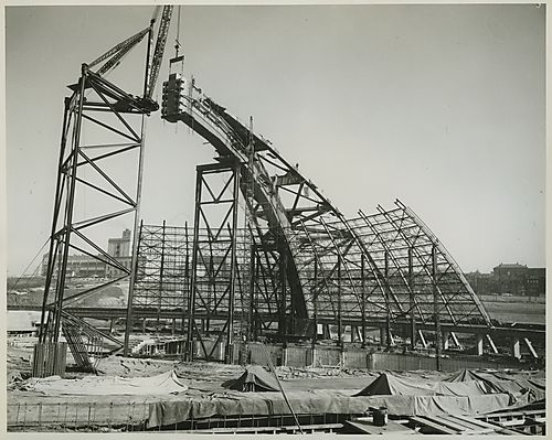 Construction of the Civic Arena's dome 